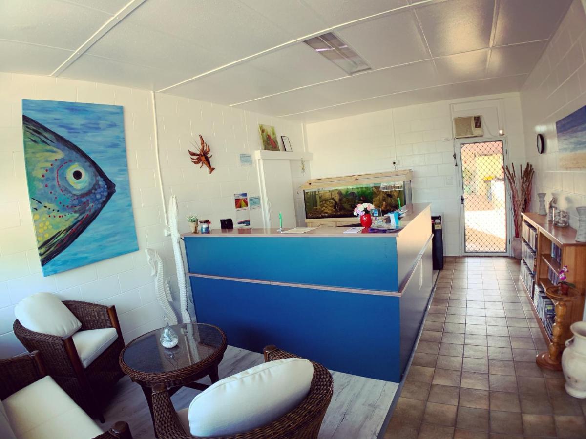 Tropical City Motor Inn Ayr Bagian luar foto
